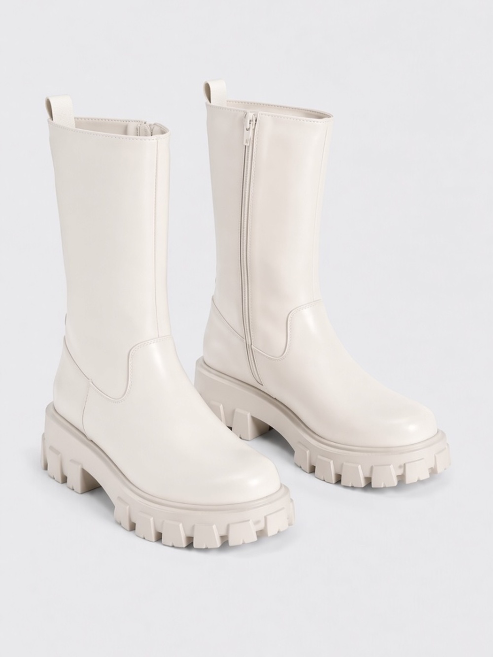 Ardene Womenโs White Cream Chunky Platform Boots Size 8